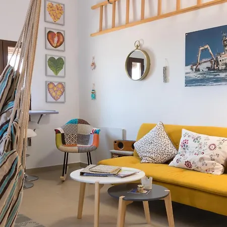 Apartment La Feliz: Cozy Duplex With Sea Views In Fisherman's House