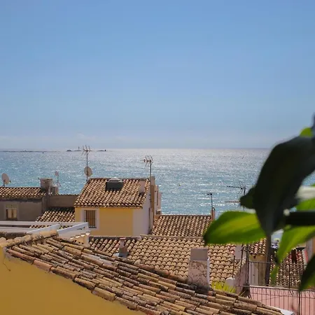 La Feliz: Cozy Duplex With Sea Views In Fisherman's House Villajoyosa